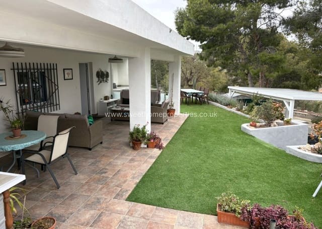 Finca/Casa Rural de 4 habitaciones en Peña de las Águilas, Elche / Elx en venta con piscina garaje - 299.950 € (Ref: 9643402)