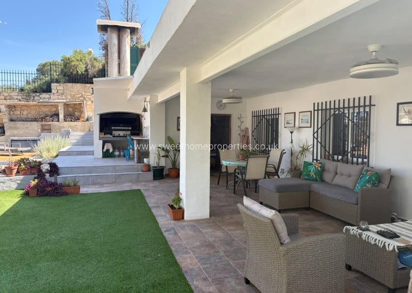 4 quarto Quinta/Casa Rural para venda em Elche / Elx com piscina garagem - 299 950 € (Ref: 9643402)