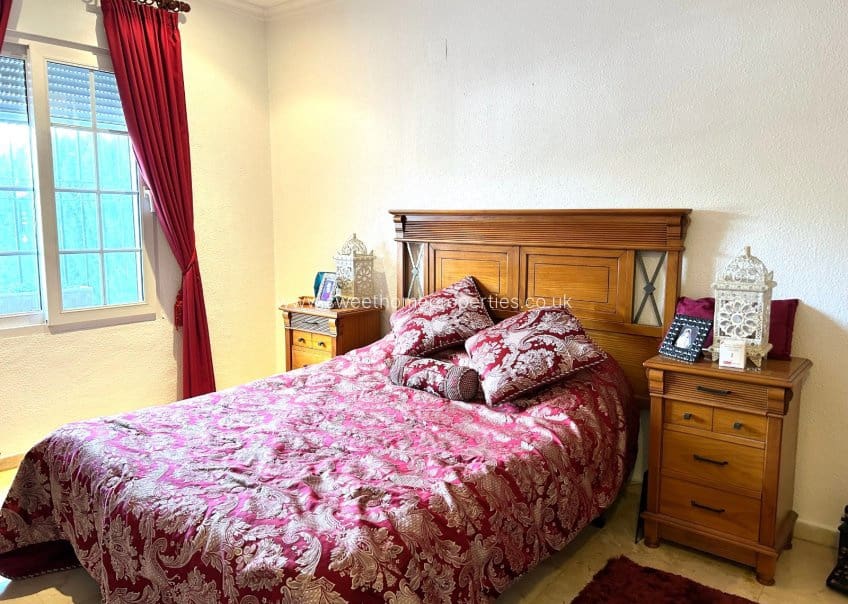 3 quarto Moradia para venda em Villamartin com piscina garagem - 359 500 € (Ref: 9646165)