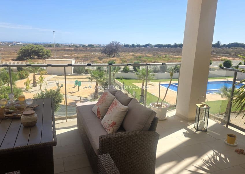 2 bedroom Apartment for sale in Villamartin with pool garage - € 315,000 (Ref: 9653164)
