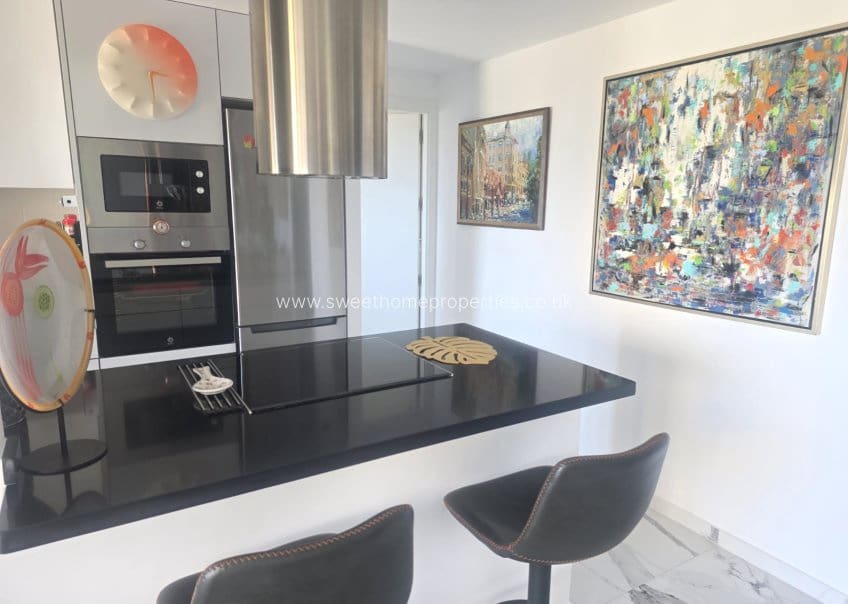 2 bedroom Apartment for sale in Villamartin with pool garage - € 315,000 (Ref: 9653164)