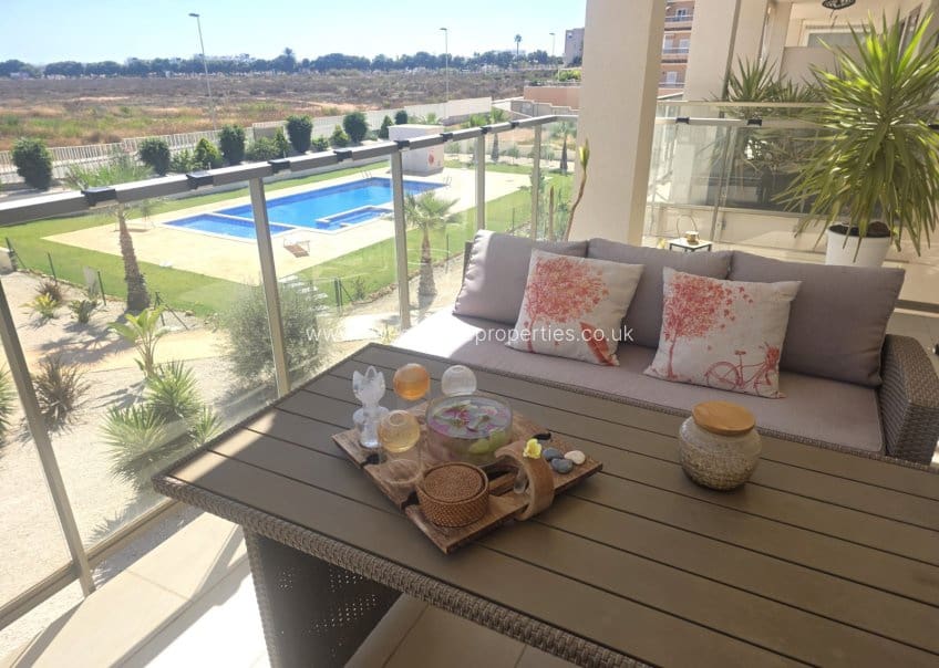 2 bedroom Apartment for sale in Villamartin with pool garage - € 315,000 (Ref: 9653164)