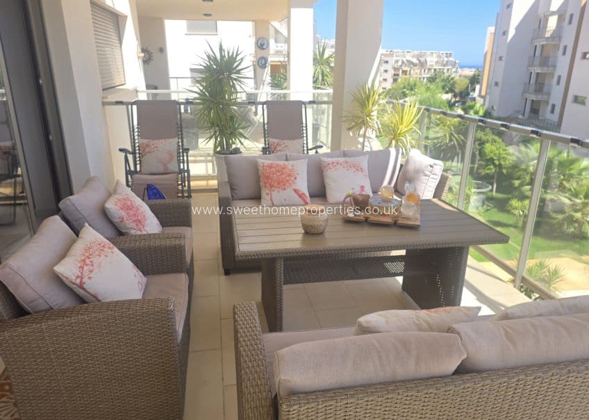 2 bedroom Apartment for sale in Villamartin with pool garage - € 315,000 (Ref: 9653164)