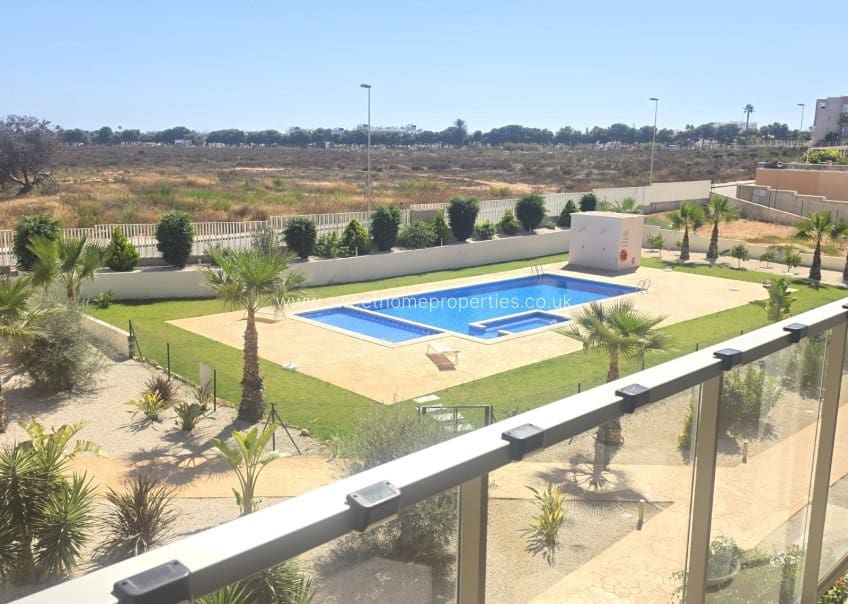2 bedroom Apartment for sale in Villamartin with pool garage - € 315,000 (Ref: 9653164)