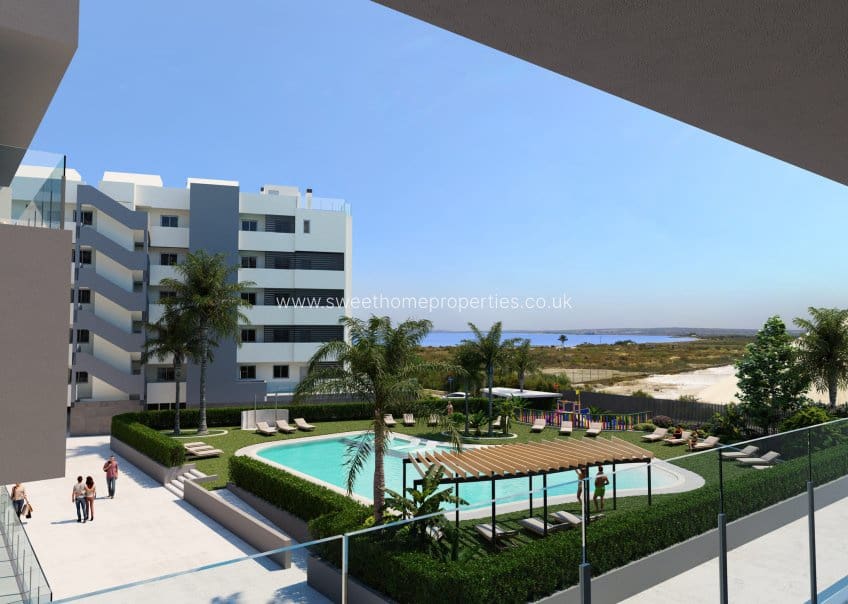3 bedroom Apartment for sale in Santa Pola with pool - € 375,000 (Ref: 9665501)