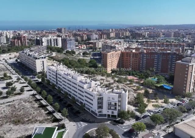3 makuuhuone Kattohuoneisto myytävänä paikassa Paus - Poligono San Blas, Alicante kaupunki - 389 500 € (Ref: 9665504)