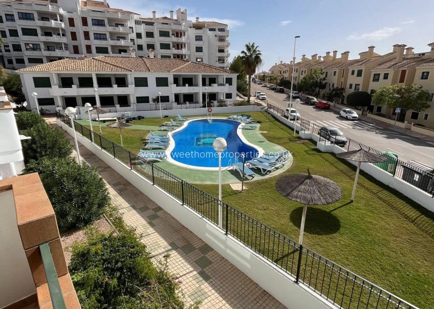 2 Zimmer Apartment zu verkaufen in Campoamor mit Pool - 212.350 € (Ref: 9665507)