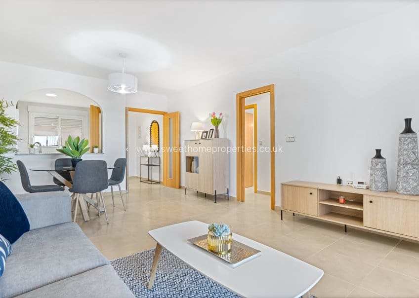 2 soveværelse Lejlighed til salg i Cabo Roig med swimmingpool - € 179.500 (Ref: 9665509)