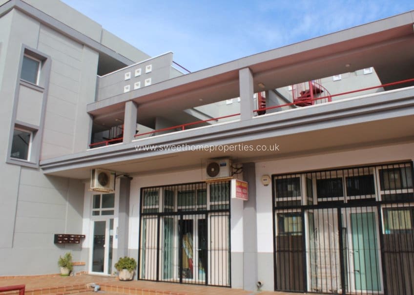 2 soverom Penthouse til salgs i Villamartin - € 148 000 (Ref: 9672114)