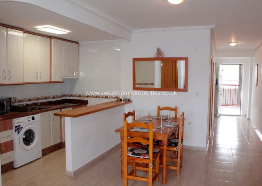 2 soverom Penthouse til salgs i Villamartin - € 148 000 (Ref: 9672114)