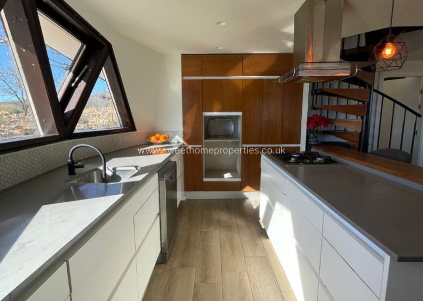 3 bedroom Finca/Country House for sale in Pinoso - € 315,000 (Ref: 9674560)