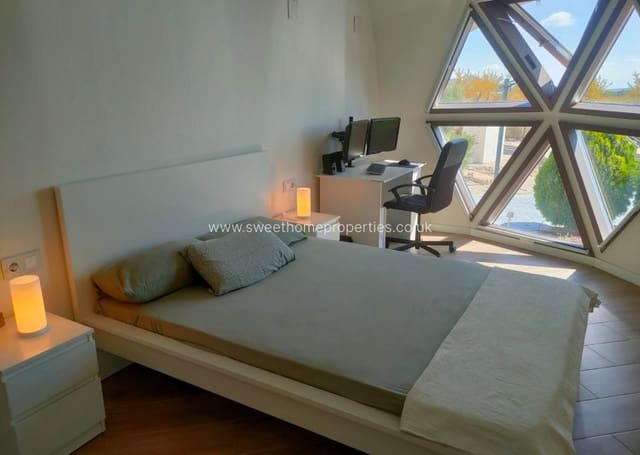 Finca/Casa Rural de 3 habitaciones en Pinoso en venta con piscina garaje - 315.000 € (Ref: 9674560)