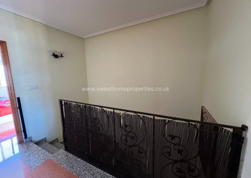 3 bedroom Townhouse for sale in Hondon de las Nieves with garage - € 171,000 (Ref: 9699111)