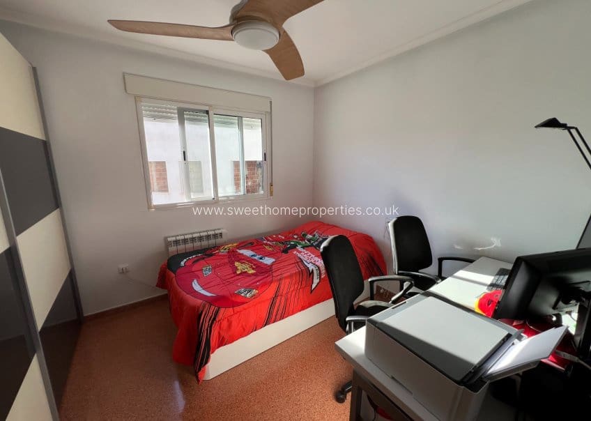 3 bedroom Townhouse for sale in Hondon de las Nieves with garage - € 171,000 (Ref: 9699111)