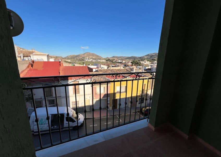 3 bedroom Townhouse for sale in Hondon de las Nieves with garage - € 171,000 (Ref: 9699111)