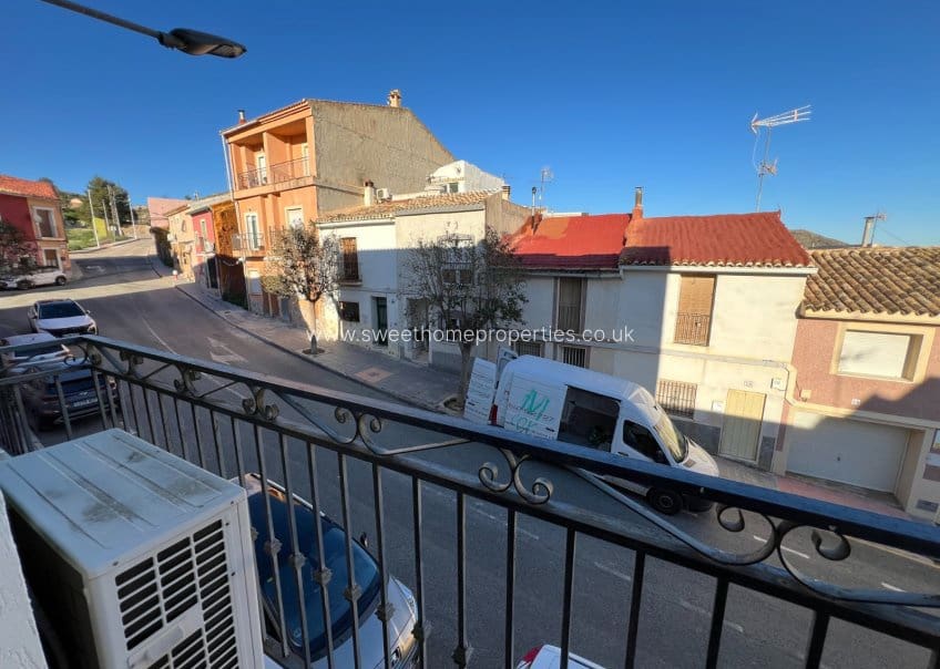 3 bedroom Townhouse for sale in Hondon de las Nieves with garage - € 171,000 (Ref: 9699111)