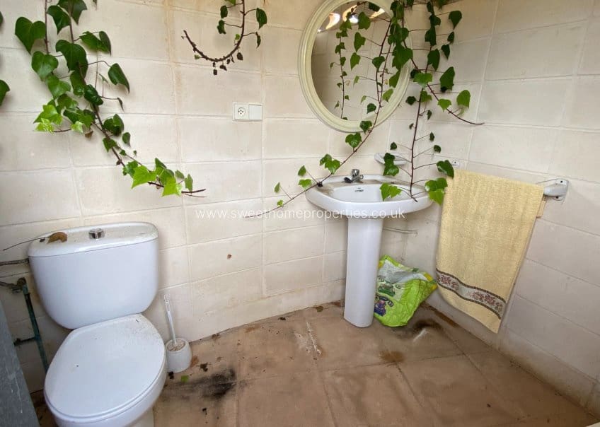 4 soveværelse Finca/Landehus til salg i Sax med swimmingpool garage - € 345.000 (Ref: 9715589)