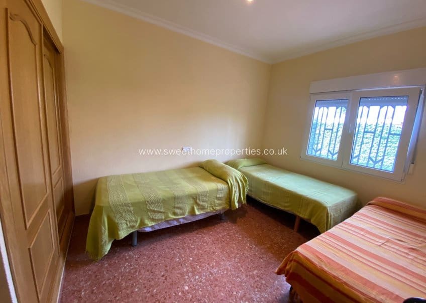 4 soveværelse Finca/Landehus til salg i Sax med swimmingpool garage - € 345.000 (Ref: 9715589)