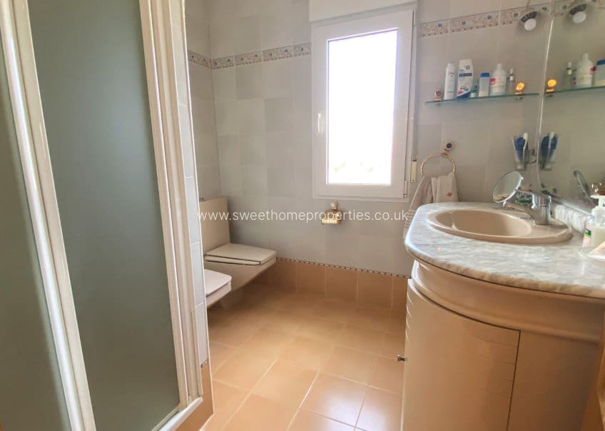 4 soveværelse Finca/Landehus til salg i Sax med swimmingpool garage - € 345.000 (Ref: 9715589)