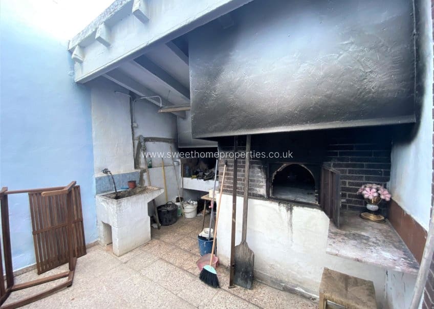 4 soveværelse Finca/Landehus til salg i Sax med swimmingpool garage - € 350.000 (Ref: 9715590)