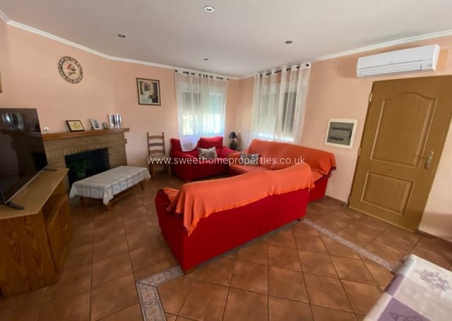 3 soveværelse Finca/Landehus til salg i Salinas med swimmingpool - € 249.999 (Ref: 9716618)