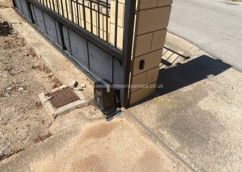 3 soveværelse Finca/Landehus til salg i Salinas med swimmingpool - € 249.999 (Ref: 9716618)