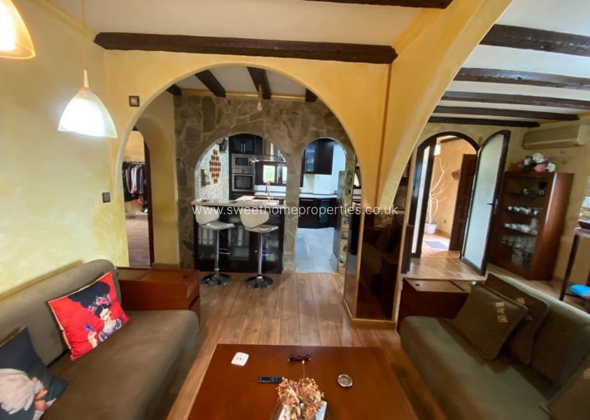 2 soveværelse Finca/Landehus til salg i Sax med swimmingpool garage - € 240.000 (Ref: 9716619)