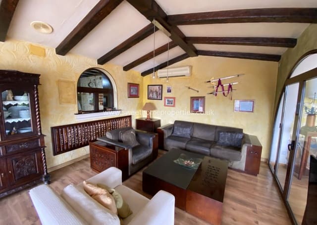 2 soveværelse Finca/Landehus til salg i Sax med swimmingpool garage - € 240.000 (Ref: 9716619)