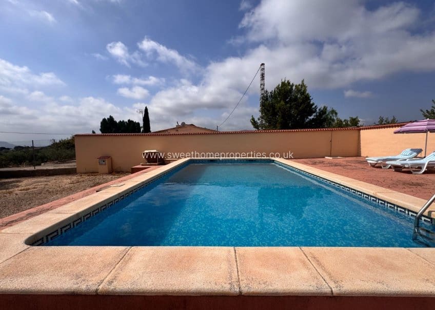 3 soveværelse Finca/Landehus til salg i Monovar / Monover med swimmingpool garage - € 259.995 (Ref: 9716620)