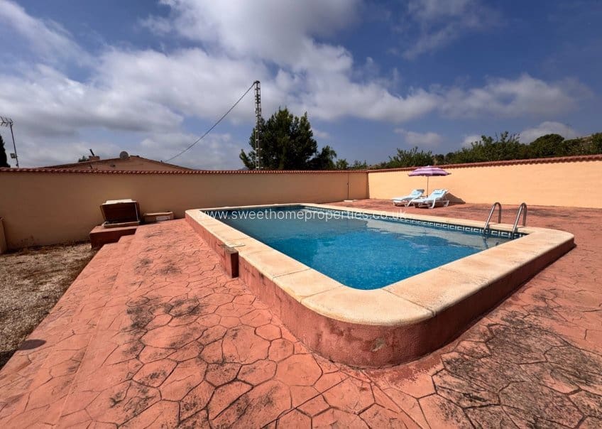 3 soveværelse Finca/Landehus til salg i Monovar / Monover med swimmingpool garage - € 259.995 (Ref: 9716620)