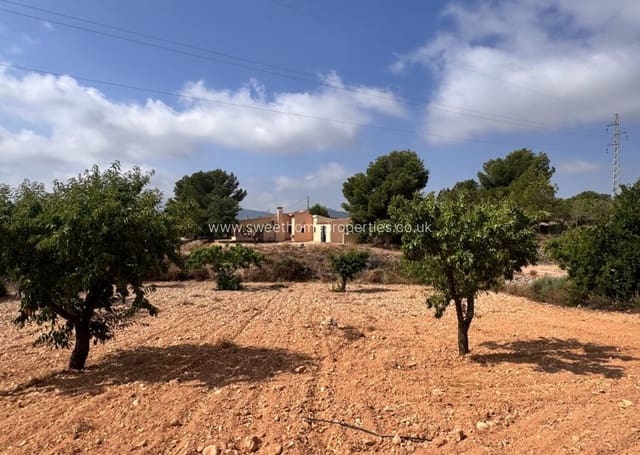 3 soveværelse Finca/Landehus til salg i Monóvar / Monóver med swimmingpool garage - € 259.995 (Ref: 9716620)