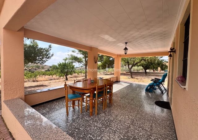 3 soveværelse Finca/Landehus til salg i Monóvar / Monóver med swimmingpool garage - € 259.995 (Ref: 9716620)