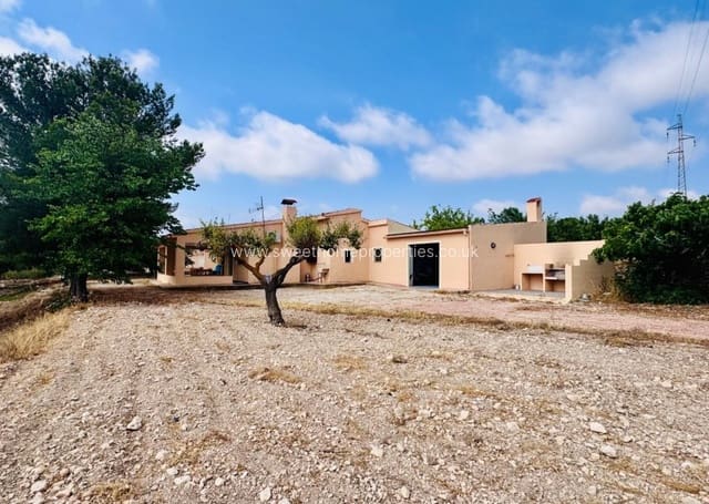 3 soveværelse Finca/Landehus til salg i Monóvar / Monóver med swimmingpool garage - € 259.995 (Ref: 9716620)