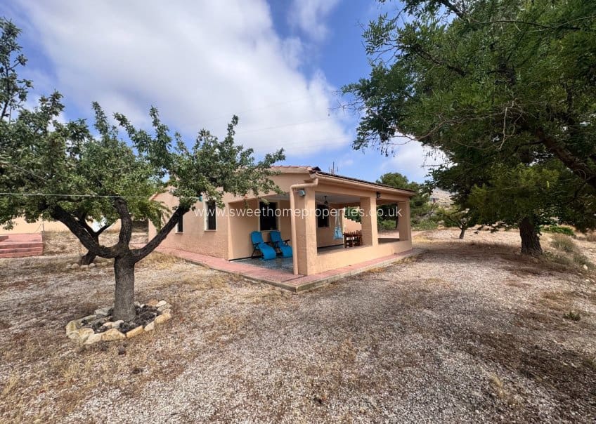 3 soveværelse Finca/Landehus til salg i Monovar / Monover med swimmingpool garage - € 259.995 (Ref: 9716620)