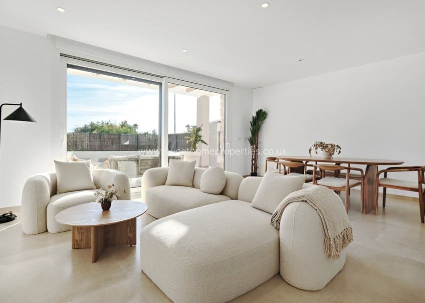 3 makuuhuone Huvila myytävänä paikassa Orihuela Costa mukana uima-altaan 
autotalli - 760 000 € (Ref: 9716621)