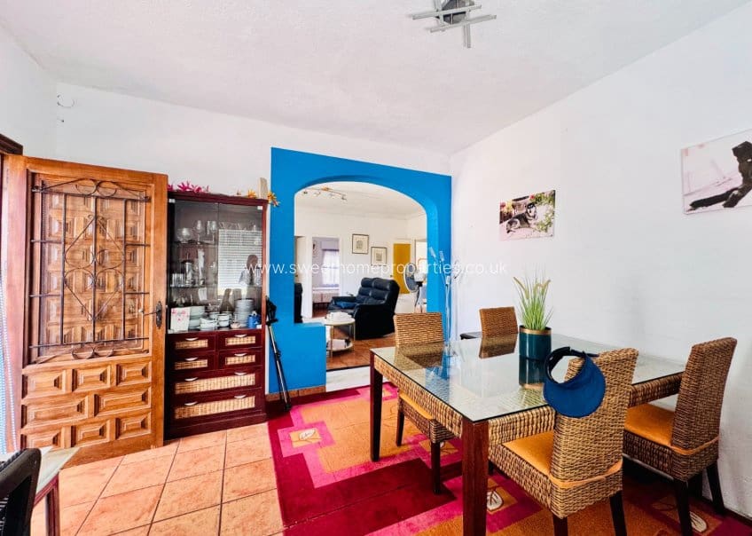 4 bedroom Villa for sale in Aspe with pool garage - € 395,000 (Ref: 9716622)