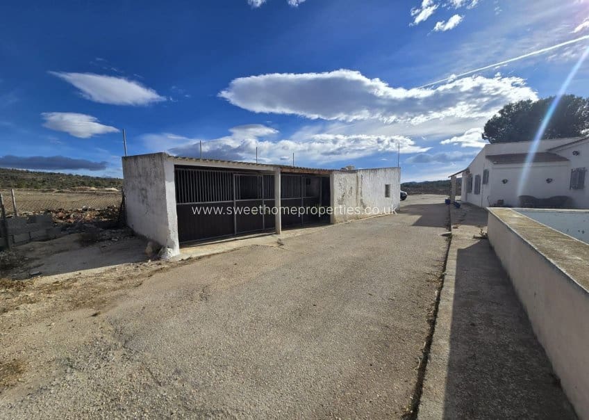 2 bedroom Finca/Country House for sale in Monovar / Monover with pool garage - € 199,999 (Ref: 9720542)