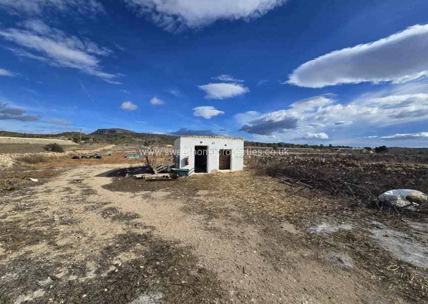 2 bedroom Finca/Country House for sale in Monovar / Monover with pool garage - € 199,999 (Ref: 9720542)