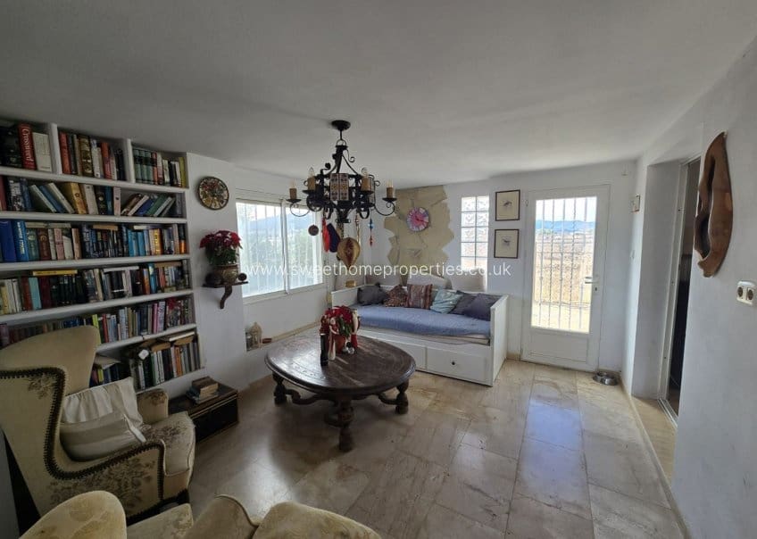 2 bedroom Finca/Country House for sale in Monovar / Monover with pool garage - € 199,999 (Ref: 9720542)