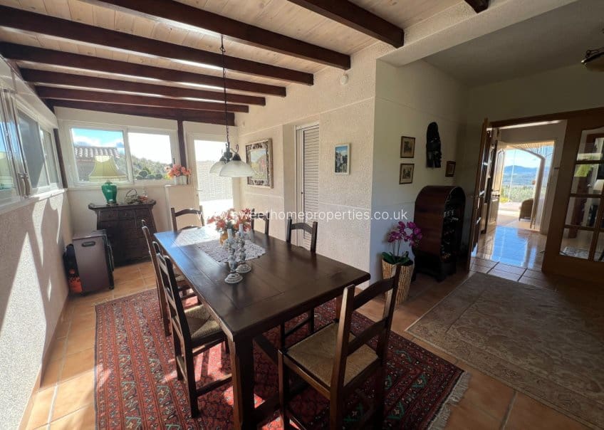 3 soveværelse Finca/Landehus til salg i Sax med swimmingpool garage - € 399.995 (Ref: 9720543)