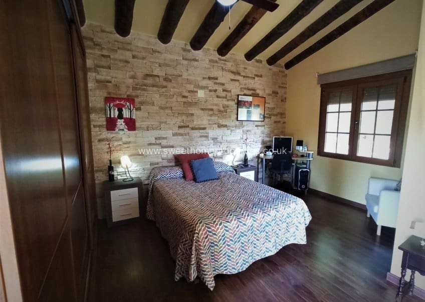 Finca/Casa Rural de 3 habitaciones en Novelda en venta con garaje - 269.995 € (Ref: 9720544)