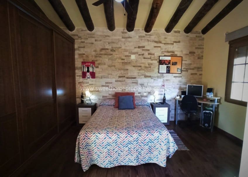 Finca/Casa Rural de 3 habitaciones en Novelda en venta con garaje - 269.995 € (Ref: 9720544)