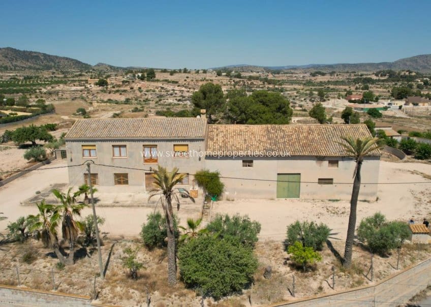 6 bedroom Finca/Country House for sale in Monovar / Monover with pool garage - € 395,000 (Ref: 9720545)
