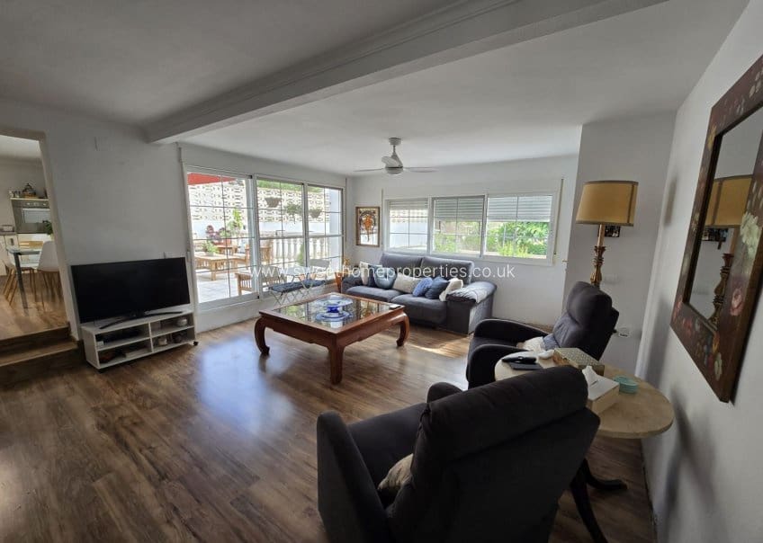 3 soveværelse Finca/Landehus til salg i Sax med swimmingpool garage - € 269.995 (Ref: 9720687)