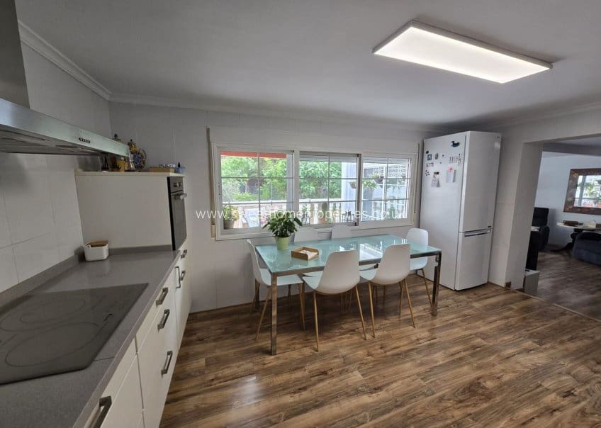 3 soveværelse Finca/Landehus til salg i Sax med swimmingpool garage - € 269.995 (Ref: 9720687)