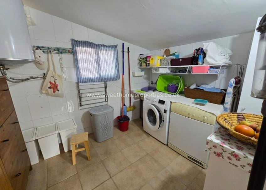 3 soveværelse Finca/Landehus til salg i Sax med swimmingpool garage - € 269.995 (Ref: 9720687)