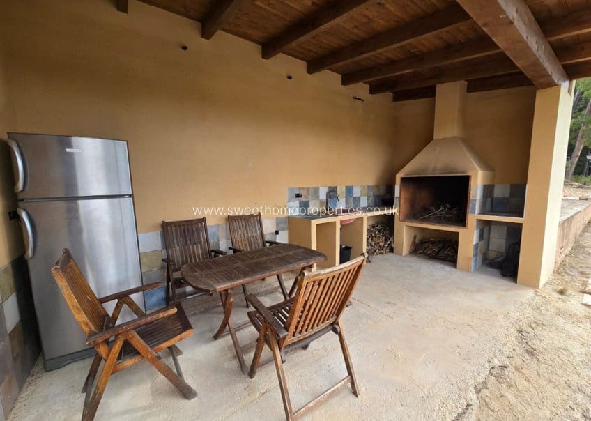 3 soveværelse Finca/Landehus til salg i Sax med swimmingpool garage - € 269.995 (Ref: 9720687)