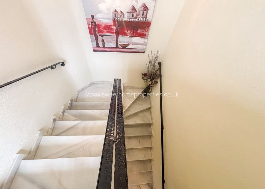 5 soverom Villa til salgs i Monforte del Cid med svømmebasseng - € 384 950 (Ref: 9720688)