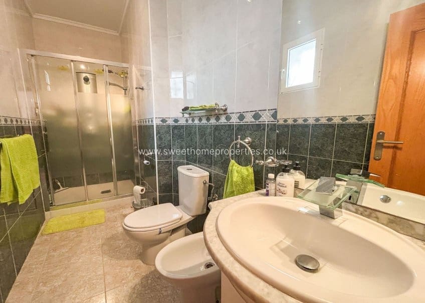 5 soverom Villa til salgs i Monforte del Cid med svømmebasseng - € 384 950 (Ref: 9720688)