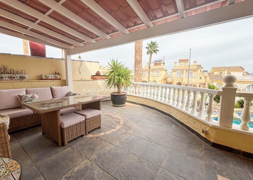 5 soverom Villa til salgs i Monforte del Cid med svømmebasseng - € 384 950 (Ref: 9720688)